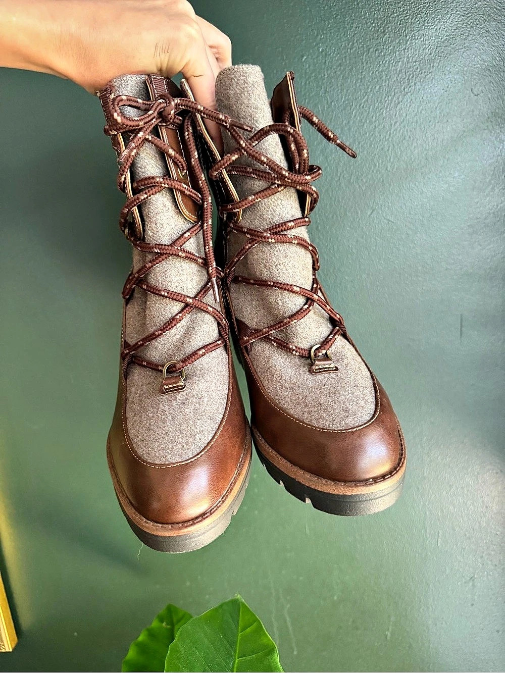 Super rare Naturalizer boot!